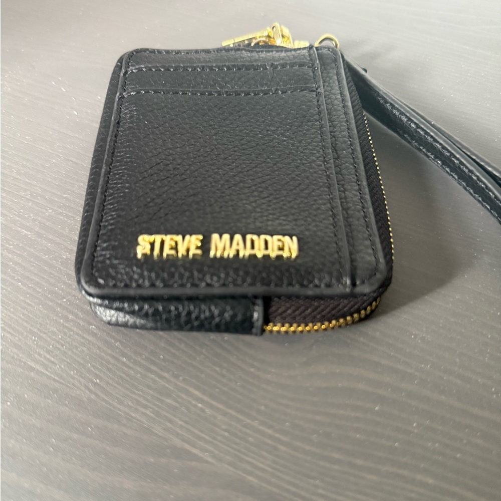 Steve Madden Black Wristlet Wallet - Picture 2 of 9